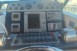 2002 Tiara Yachts 3500 Open thumbnail 30