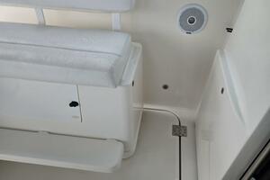 2002 Tiara Yachts 3500 Open thumbnail 8