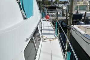 Seahawk 34ft PDQ Yacht For Sale