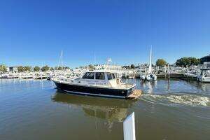 Nautical 2007 Grand Banks 49 Eastbay SX Yacht For Sale in Grand Haven MI