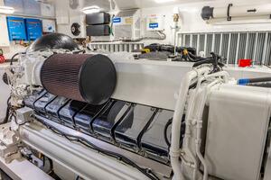 2018 Viking 80 Enclosed Bridge - SILVERTIME