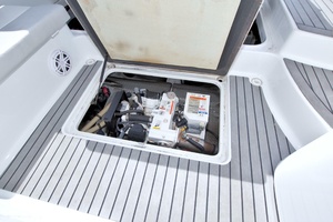 Ship Faced 35ft Formula Yacht For Sale
