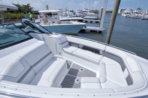 Ship Faced 35ft Formula Yacht For Sale