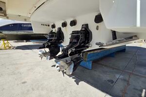 Ship Faced 35ft Formula Yacht For Sale