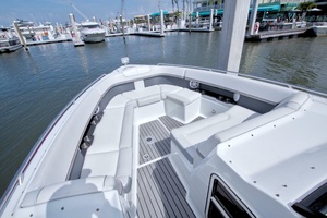 Ship Faced 35ft Formula Yacht For Sale