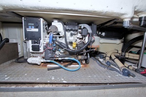Ship Faced 35ft Formula Yacht For Sale