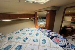 2001 Sea Ray 540 Sundancer thumbnail 32