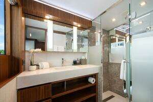 2024 Hargrave Raised Pilothouse thumbnail 12