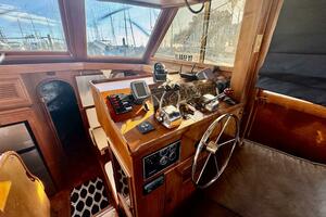 47ft Marine Trader Yacht For Sale