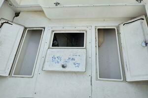 Get the Gaff II 31ft Contender Yacht For Sale