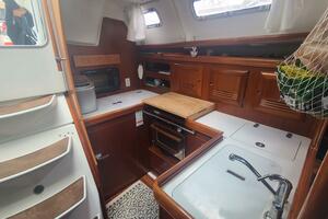 Seeress 39ft Beneteau Yacht For Sale