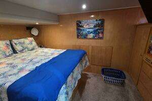 1998 Navigator 5300 thumbnail 79