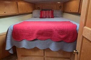 Toes in the Water 53ft Navigator Yacht For Sale