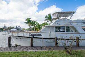 1975 Hatteras 58 Yacht Fisherman thumbnail 32