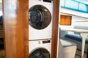 1975 Hatteras 58 Yacht Fisherman thumbnail 18