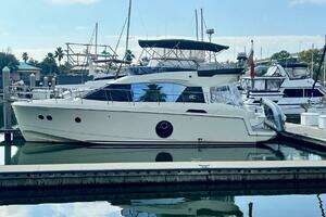 2017 Beneteau Monte Carlo 4 thumbnail 1