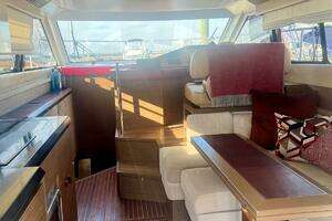 2017 Beneteau Monte Carlo 4 thumbnail 11