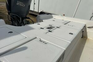 24ft NauticStar Yacht For Sale