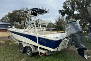 24ft NauticStar Yacht For Sale