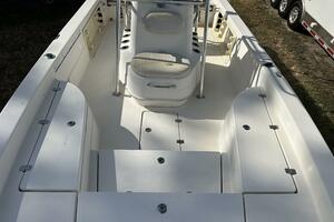 24ft NauticStar Yacht For Sale