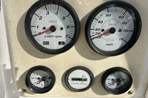 24ft NauticStar Yacht For Sale