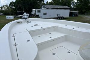 24ft NauticStar Yacht For Sale