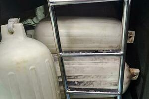 Different Drummer 50ft Viking Princess Yacht For Sale