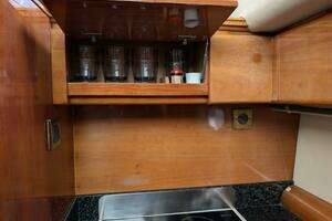 1998 Viking Princess Sport Cruiser thumbnail 37