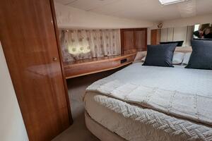 Different Drummer 50ft Viking Princess Yacht For Sale