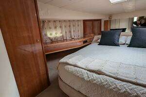 1998 Viking Princess Sport Cruiser thumbnail 46
