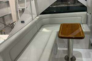 2020 Hatteras GT45 Express thumbnail 38
