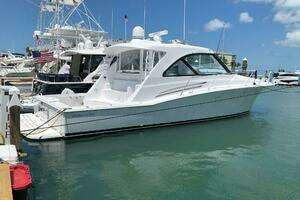 2020 Hatteras GT45 Express thumbnail 9