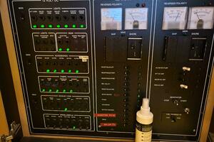 Contentment 44ft Carver Yacht For Sale