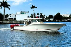 38FT (11.58M) SCOUT yacht for sale