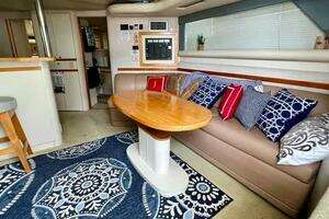 1996 Cruisers Yachts 4285 Express Bridge thumbnail 21