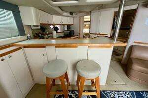 1996 Cruisers Yachts 4285 Express Bridge thumbnail 19