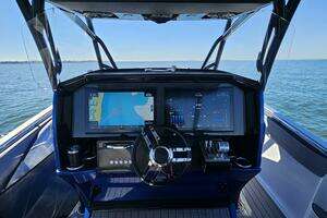 2024 Nor-Tech 390 Sport Center Console thumbnail 26