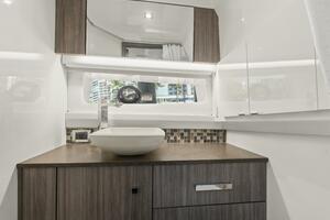 2022 Sea Ray SLX 400 Outboard SEA N SEA