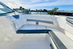 31ft Robalo Yacht For Sale