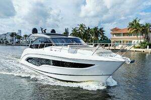 2021 Princess V55 thumbnail 4