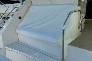 2015 Tiara Yachts 4300 Open thumbnail 37