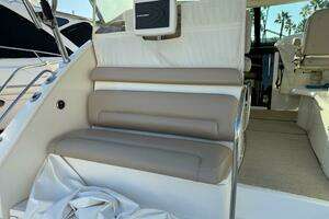 2015 Tiara Yachts 4300 Open thumbnail 34