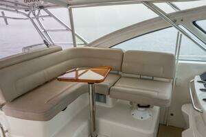 2015 Tiara Yachts 4300 Open thumbnail 19