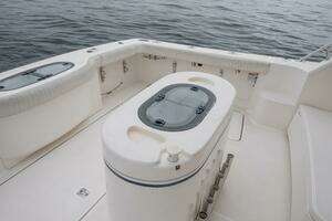 2015 Tiara Yachts 4300 Open thumbnail 29