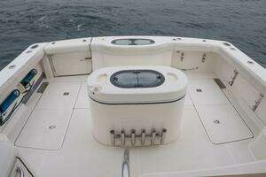 2015 Tiara Yachts 4300 Open thumbnail 28