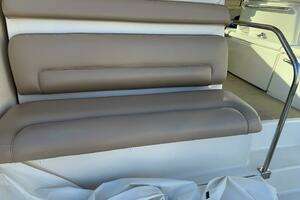 2015 Tiara Yachts 4300 Open thumbnail 36