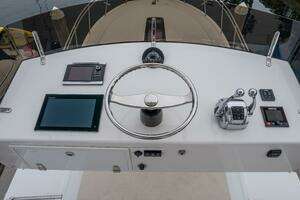 2015 Tiara Yachts 4300 Open thumbnail 24