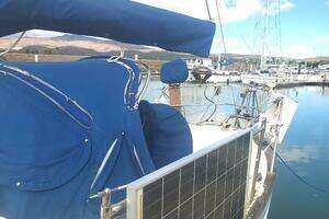 1989 Pacific Seacraft Cutter thumbnail 7