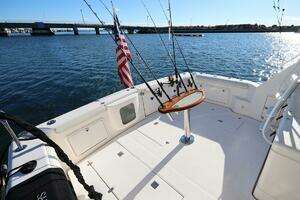 2004 Riviera 40 Sportfish thumbnail 22