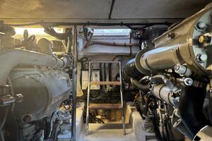 SAFARI 40ft Riviera Yacht For Sale